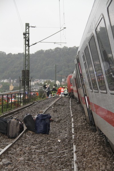 446360_1_articlepopup_sub_ic_zug08911