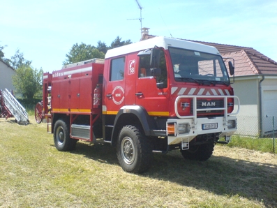F9002